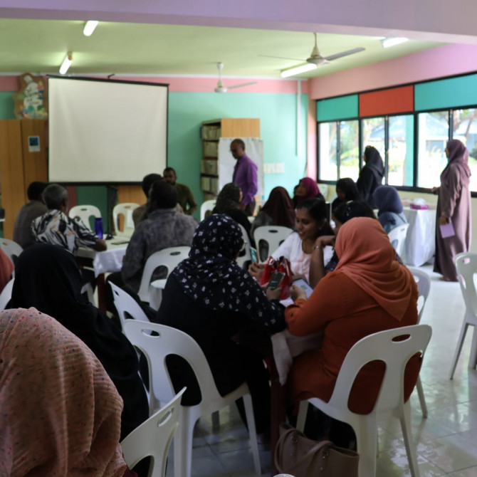 އއ އަދި އއ އަތޮޅުގެ ސްކޫލްތަކަށް އަމާޒުކޮށް ކުރިއަށް ގެންދިޔަ ޓީޗަރ ޓްރެއިނިންގ އޮން އަރލީ އައިޑެންޓިފިކޭޝަން ސްކްރީނިންގ ޓޫލް