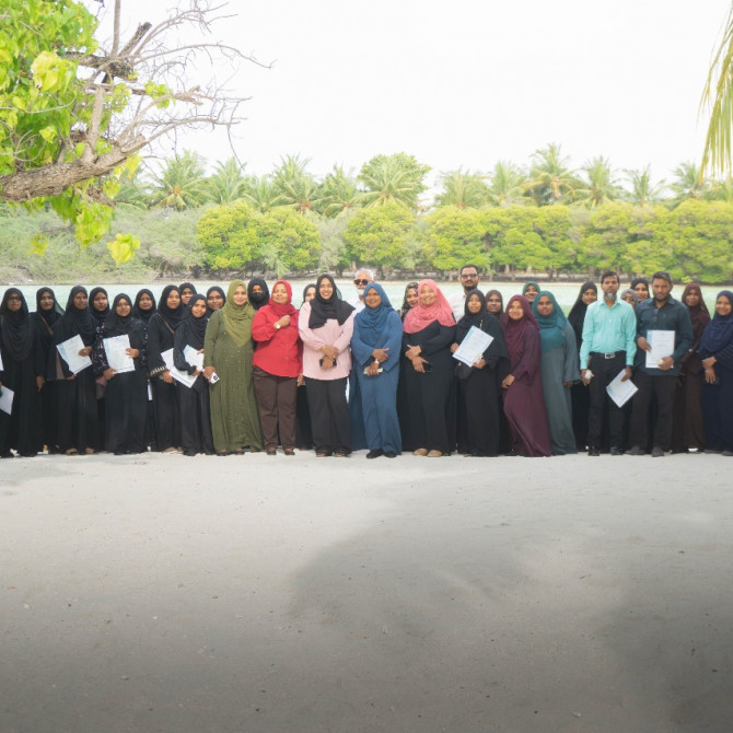 ޓީޗަރ ޓްރެއިނިންގ އޮން އަރލީ އައިޑެންޓިފިކޭޝަން ސްކްރީނިންގ ޓޫލް (ށ)